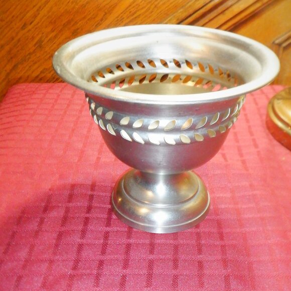 Multi Functional Silver Item:  Great for Candy, Trinkets, Jewelry, etc. - Picture 1 of 1